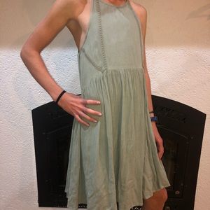 Girls O’Neill green dress